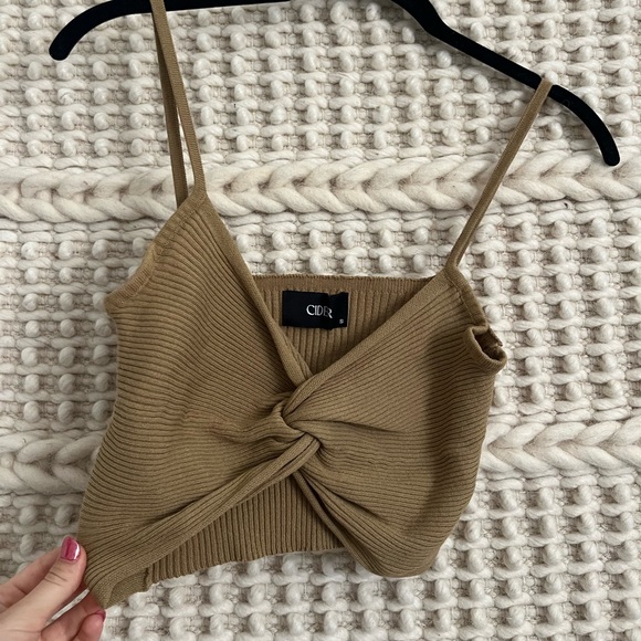 CIDER Small Brown Crop Top - Picture 2 of 4